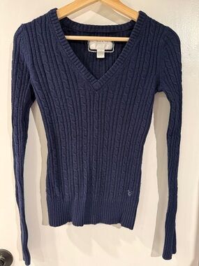 American Eagle Outfitters Vintage Y2K Navy Cable-Knit V-Neck Sweater
